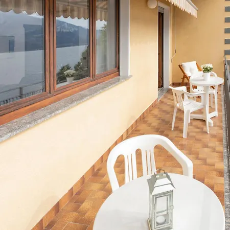 Golden Panorama Apartment